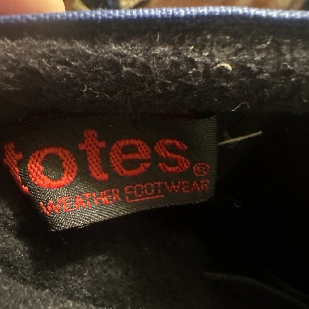 Totes Weather System Men's 8 Winter Snow Boots Black Blue Insulated Waterproof‎
